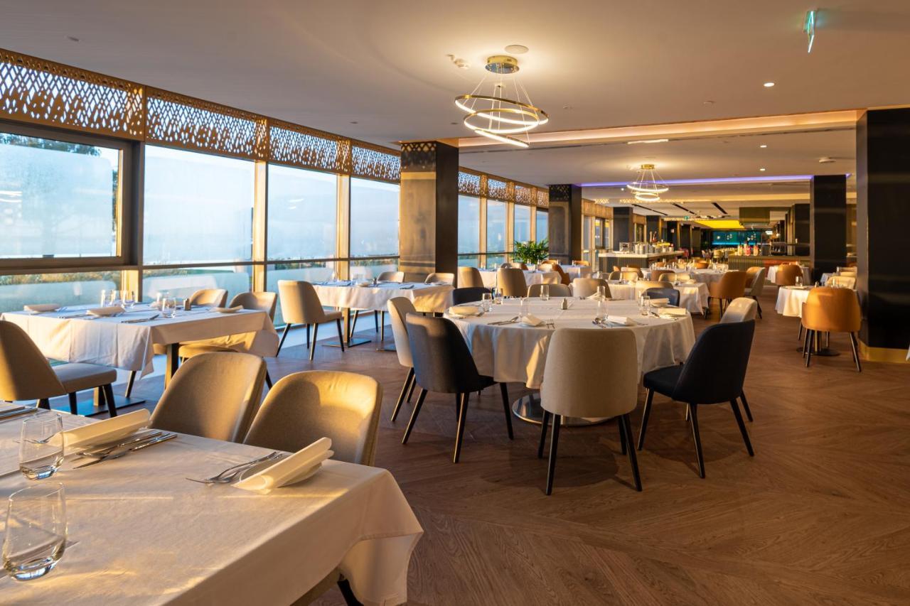 Helikon, Hotel 4*