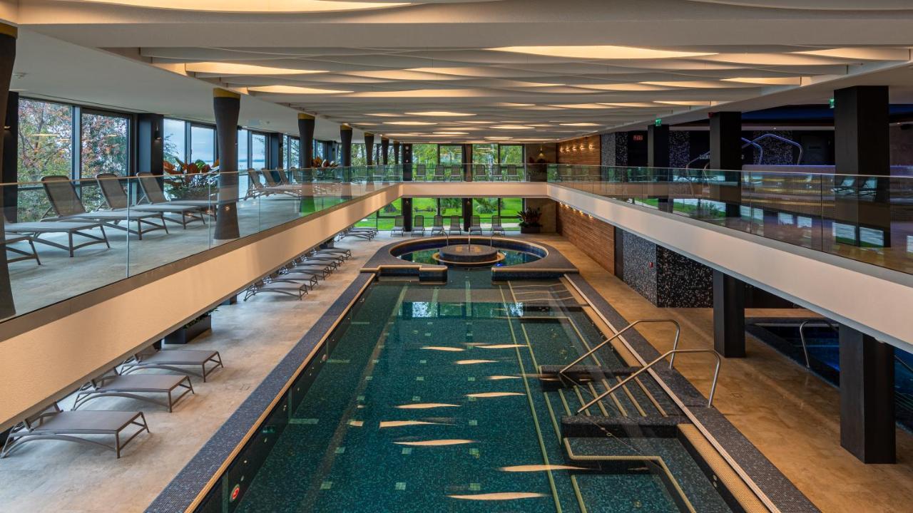 Helikon, Hotel 4*